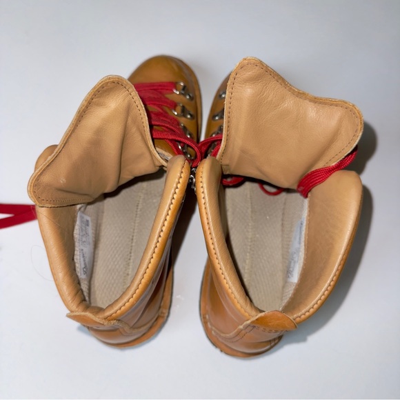 Danner Mountain Light Cascade Boots Women’s 7.5 | Made in USA | Vibram Sole - Picture 7 of 7